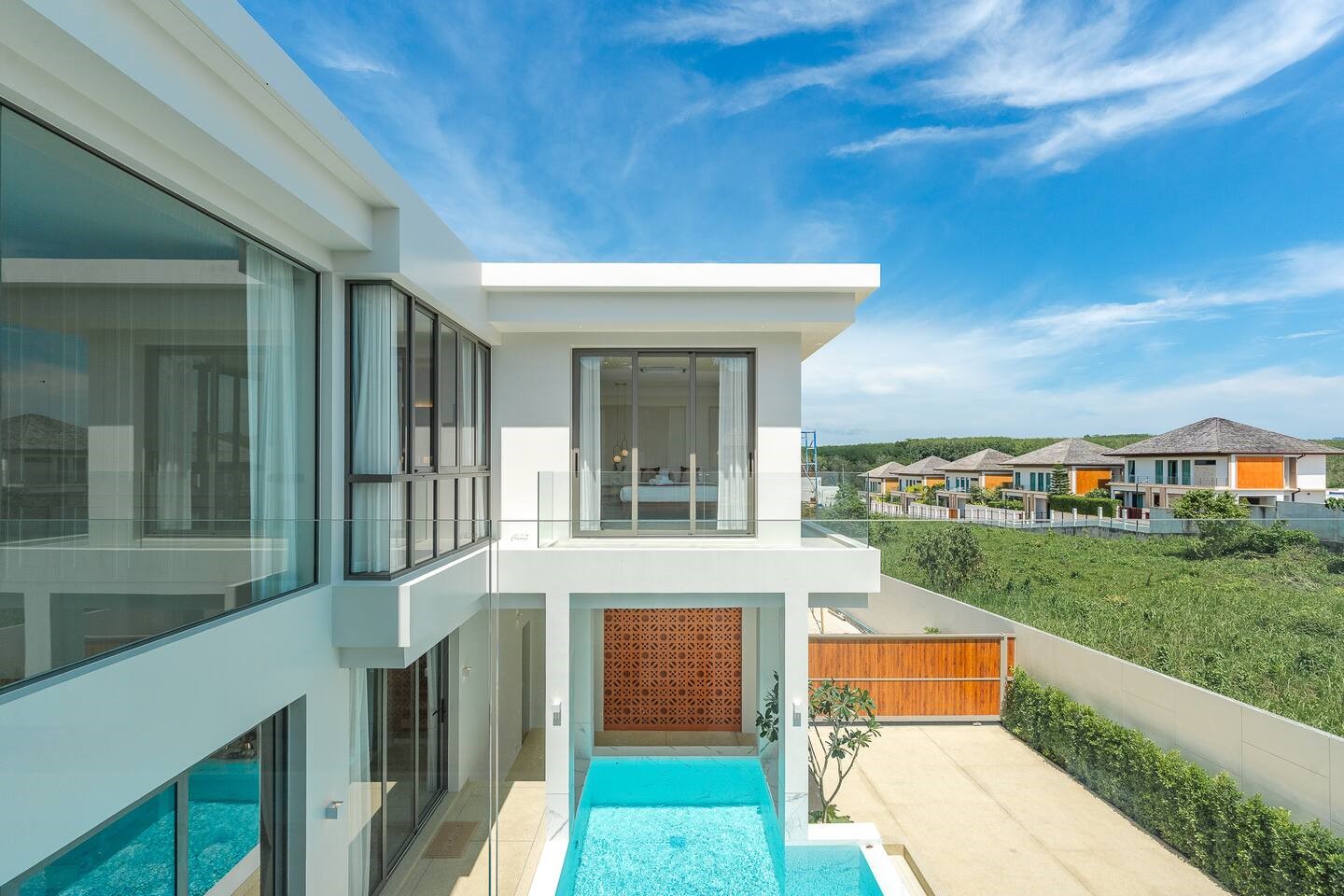 Luxury Modern Pool Villa for Sale in Bangtao, Phuket – Exclusive 4-Bedroom Residence in Cherng Talay
