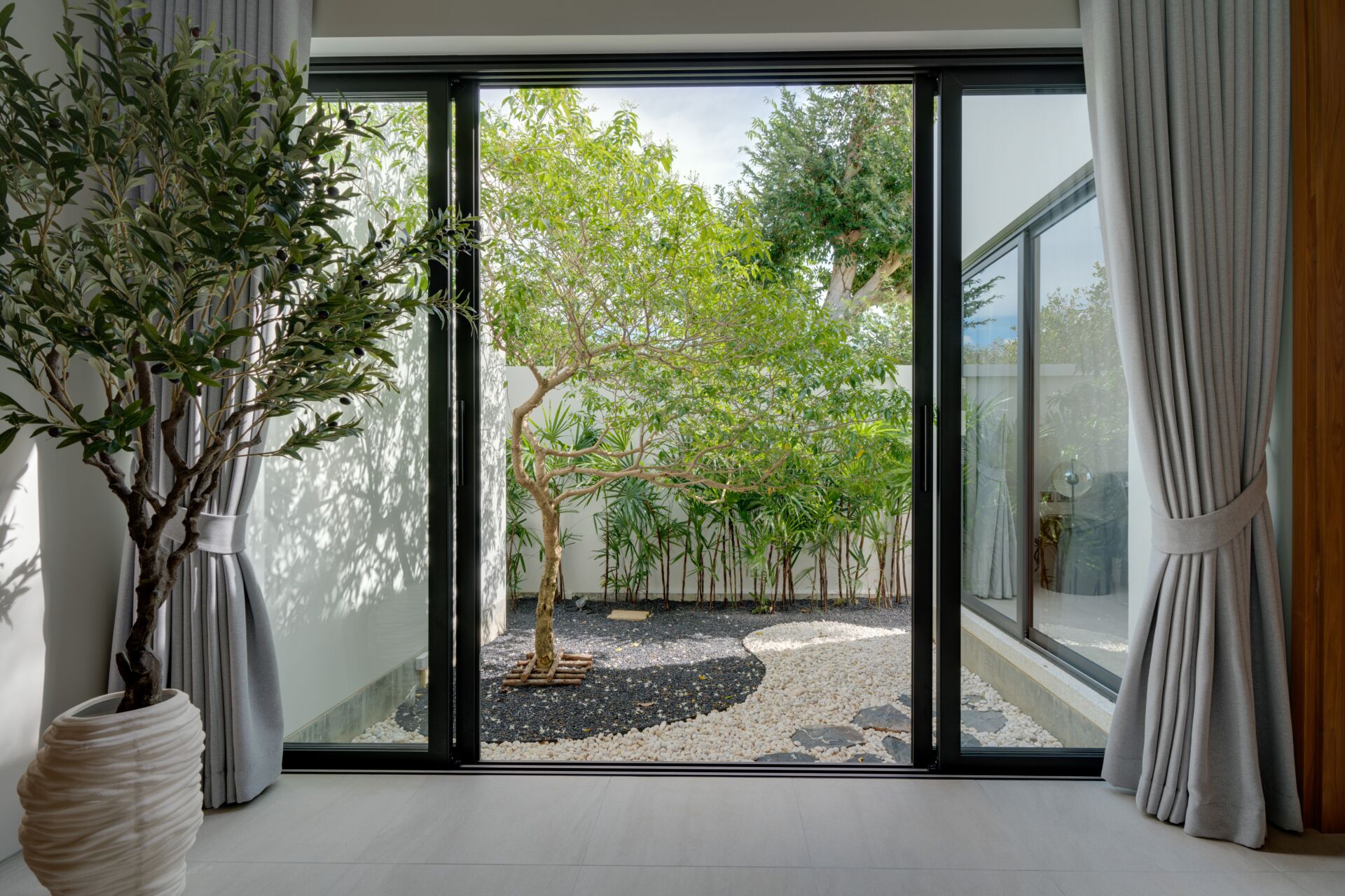 Botanica Modern Loft II – Luxury Modern Pool Villas in Phuket