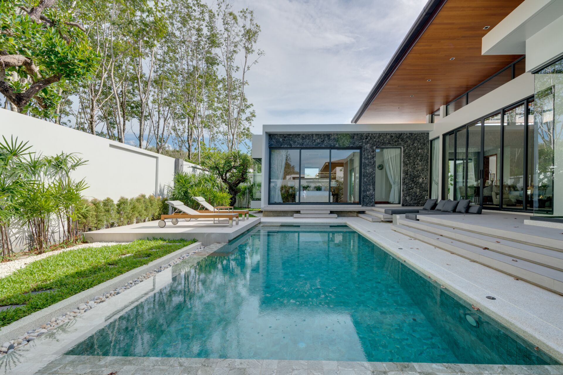 Botanica Modern Loft II – Luxury Modern Pool Villas in Phuket