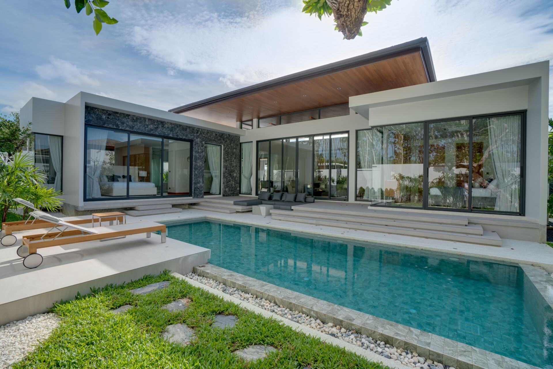 Botanica Modern Loft II – Luxury Modern Pool Villas in Phuket