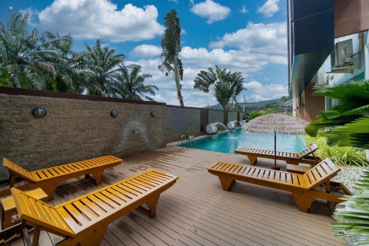 S__78446636_0 Chic Condo for Sale in Karon, Phuket – Fully Renovated Foreign-Friendly Investment Opportunity
