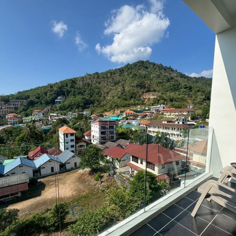 Chic Condo for Sale in Karon, Phuket – Fully Renovated Foreign-Friendly Investment Opportunity