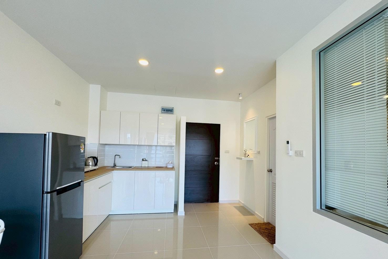S__78446638_0 Chic Condo for Sale in Karon, Phuket – Fully Renovated Foreign-Friendly Investment Opportunity
