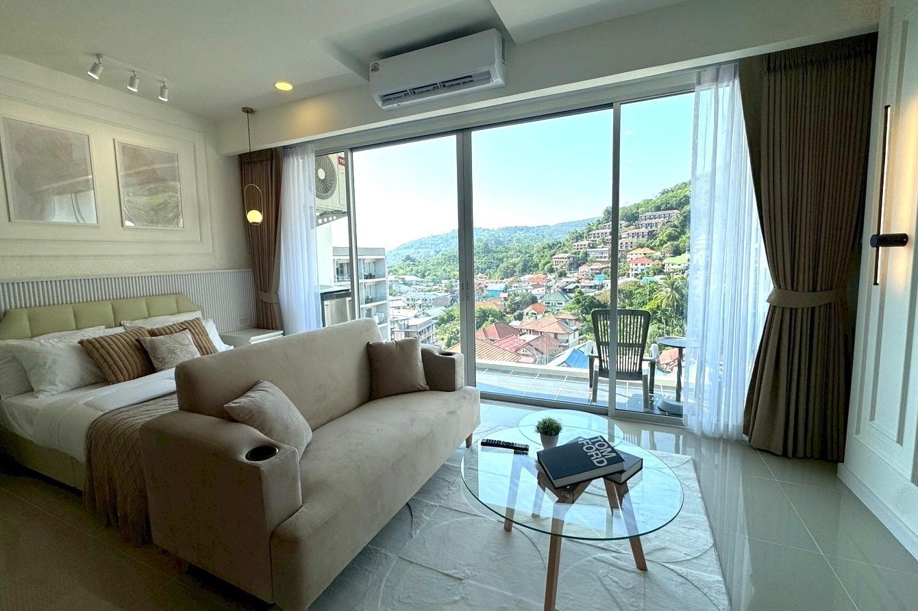 S__78446641_0 Chic Condo for Sale in Karon, Phuket – Fully Renovated Foreign-Friendly Investment Opportunity