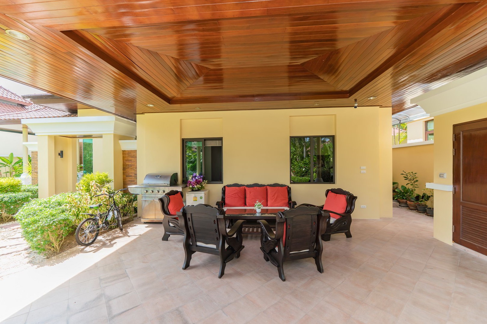 Luxury 4 Bedroom Tropical Pool Villa for Sale in Bang Tao, Phuket