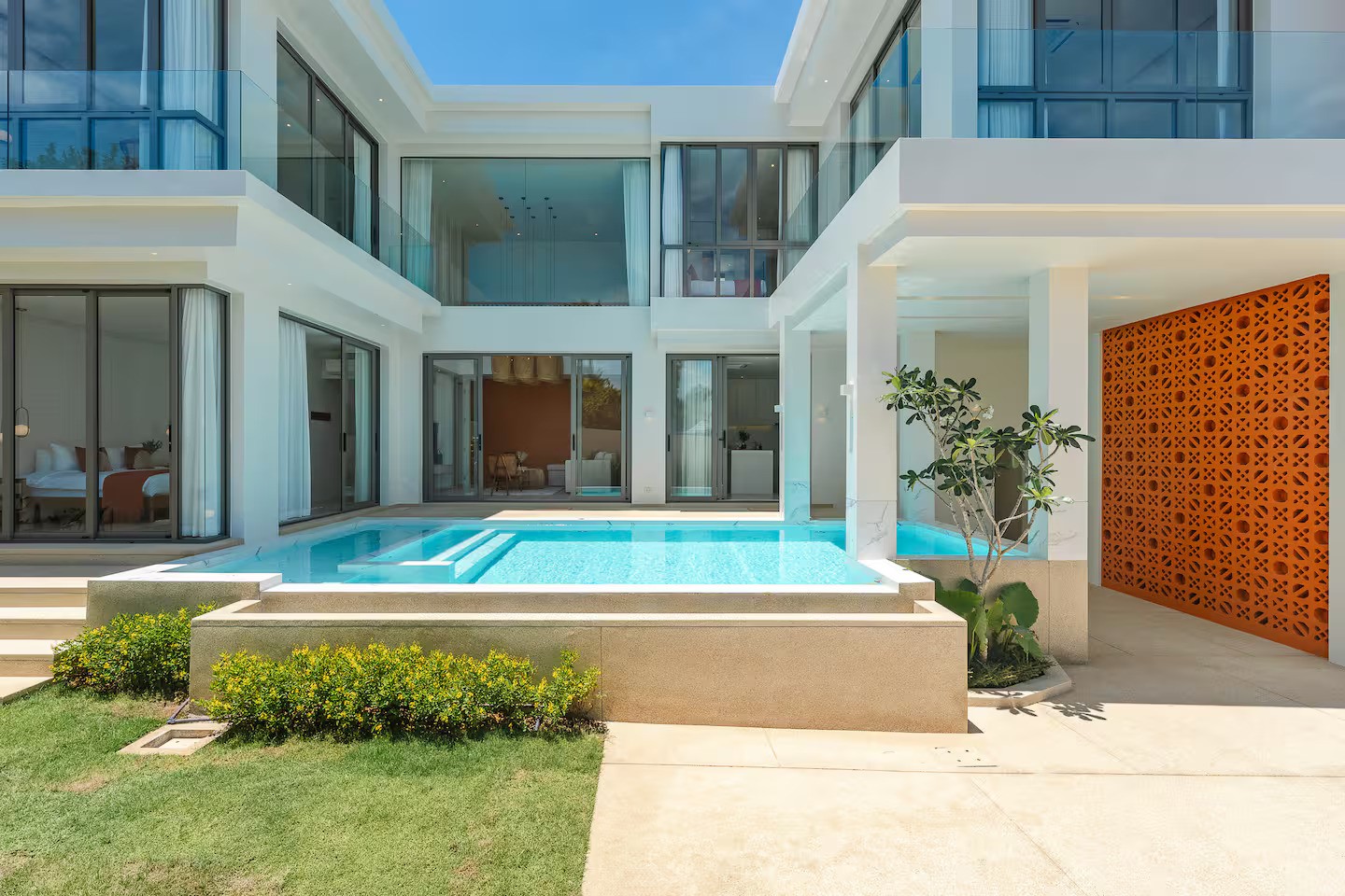 Luxury Modern Pool Villa for Sale in Bangtao, Phuket – Exclusive 4-Bedroom Residence in Cherng Talay
