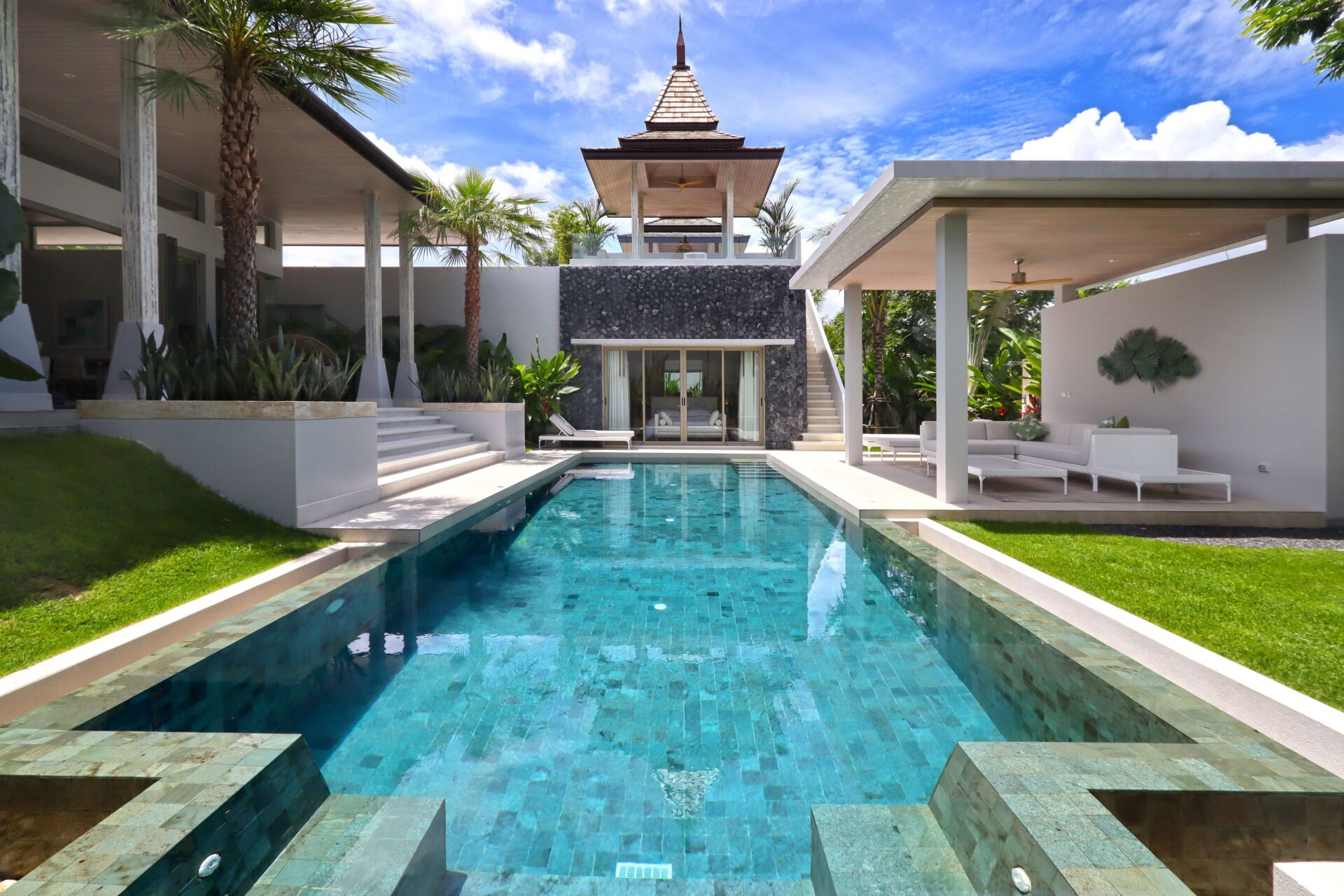 Botanica Lakeside II Phuket – Luxury Tropical Balinese Villas by the Lake