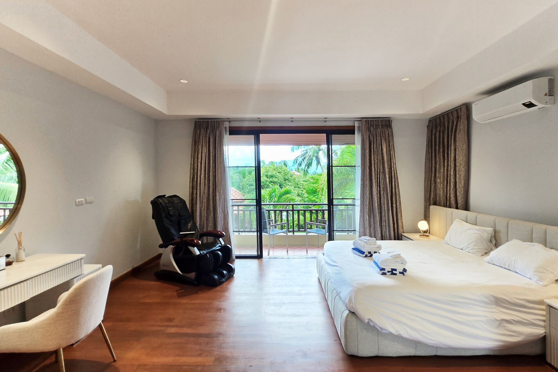 Luxury 5-Bedroom Lakefront Villa for Sale in Laguna, Phuket | Private Pool & Large Garden