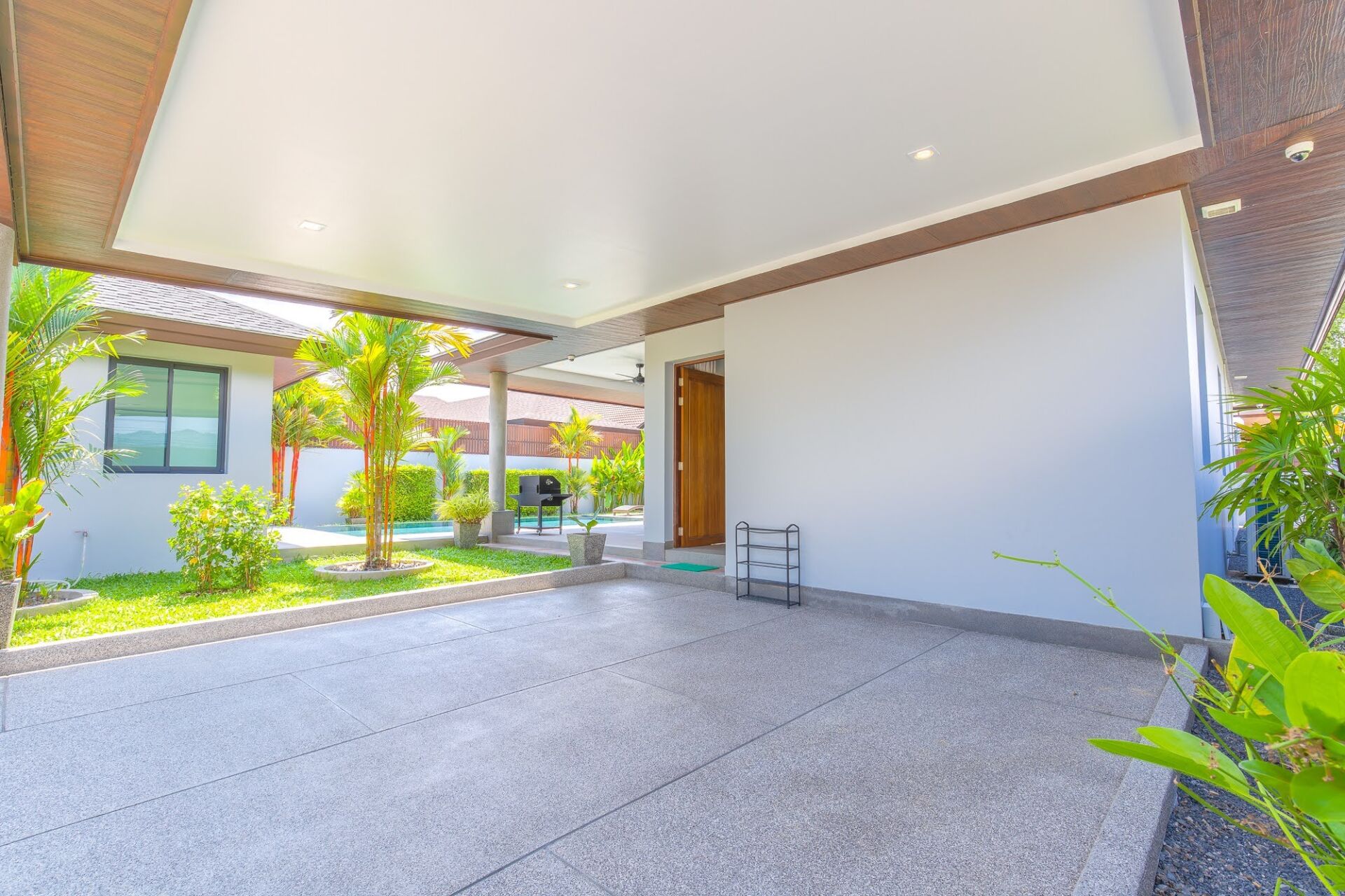 Luxury 3-Bedroom Pool Villa for Long-Term Rent in Pasak, Phuket