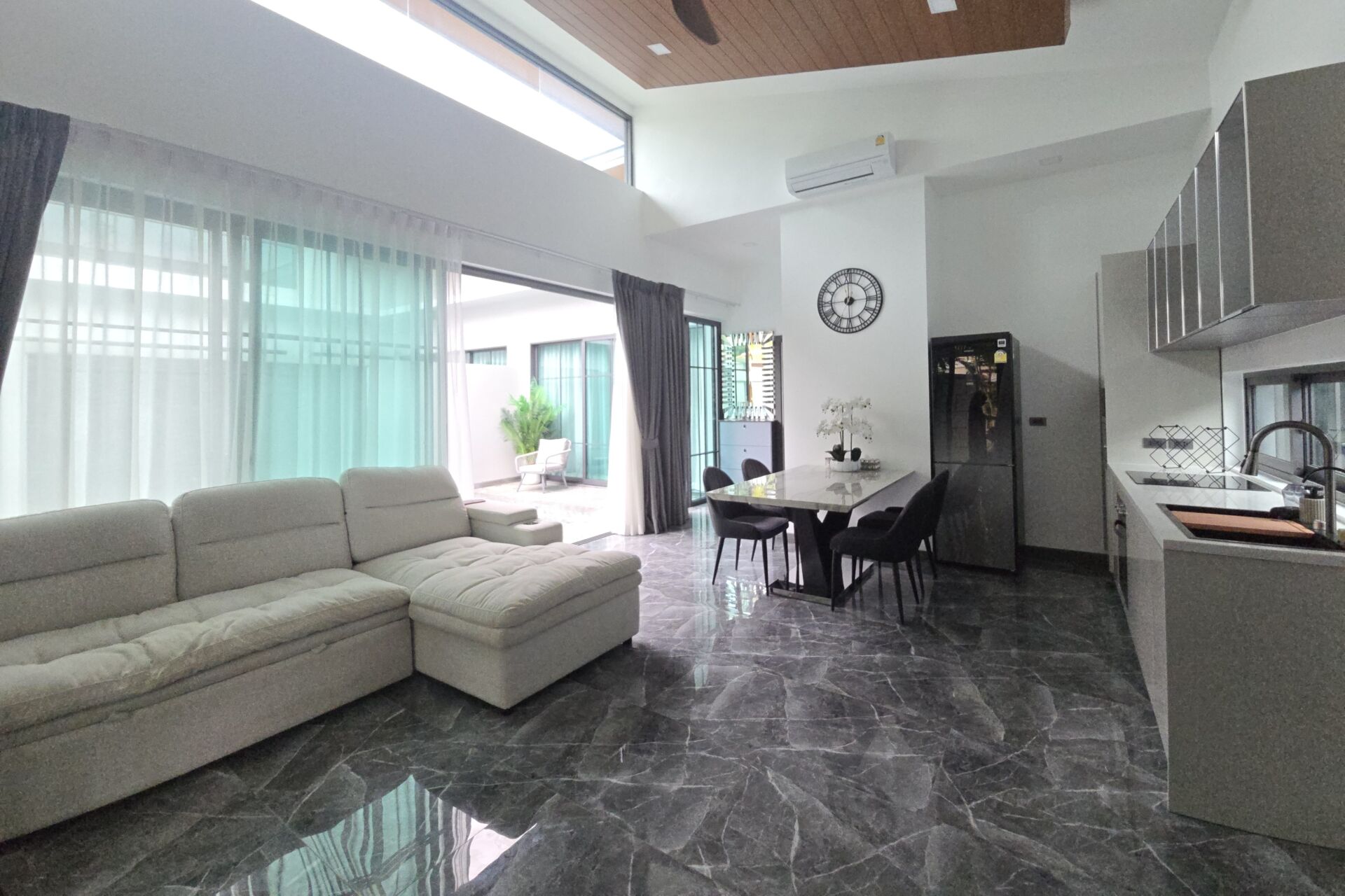 Crystal Villa Rawai Phuket for Sale – Modern 2-Bedroom Private Pool Villa
