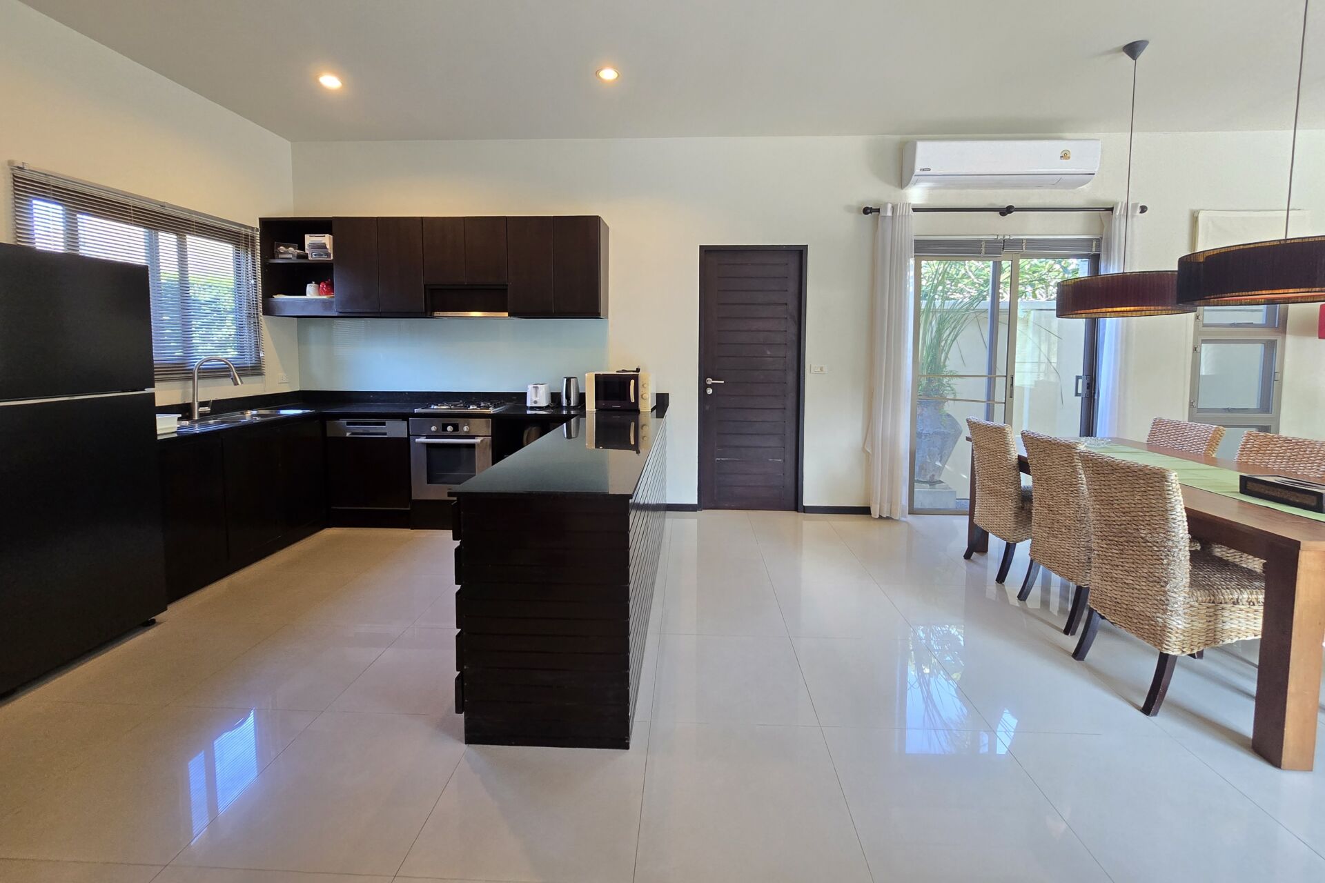 Oriental-Style 3-Bedroom Pool Villa for Sale in Rawai, Phuket | Kok Yang Estate