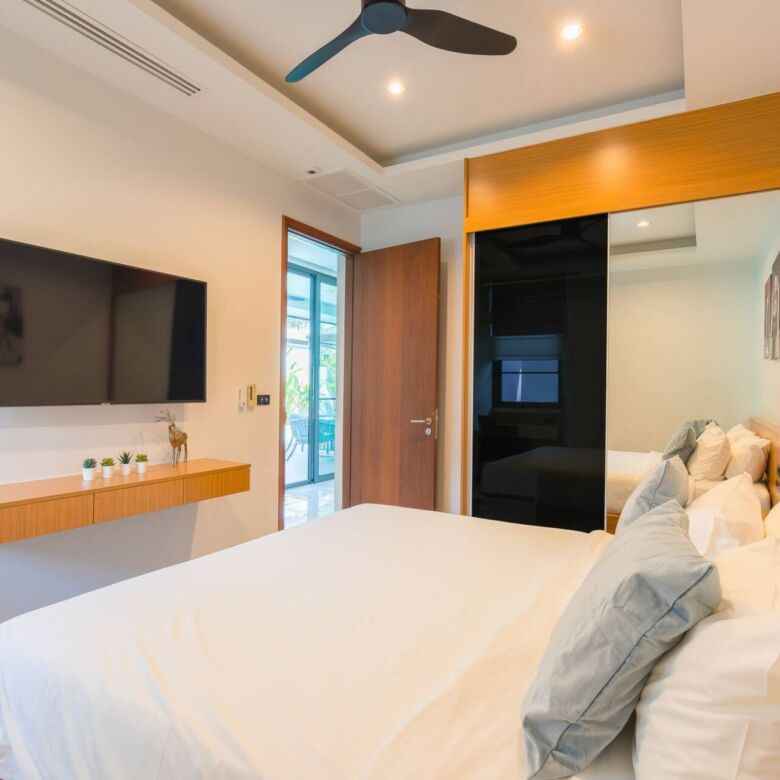 Luxury 4-Bedroom Pool Villa for Long-Term Rent in Pasak, Cherngtalay, Phuket