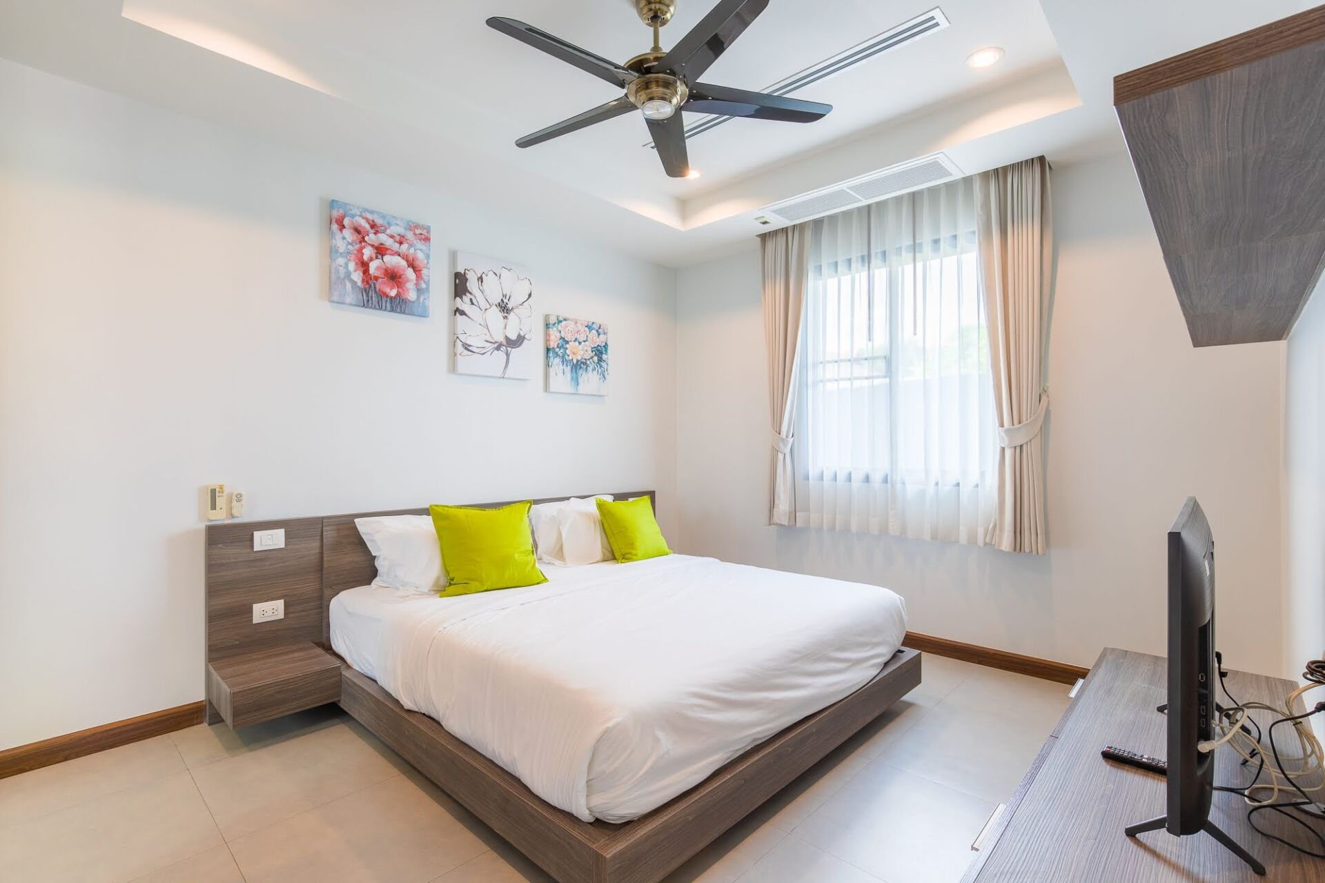Luxury 3-Bedroom Pool Villa for Long-Term Rent in Pasak, Phuket