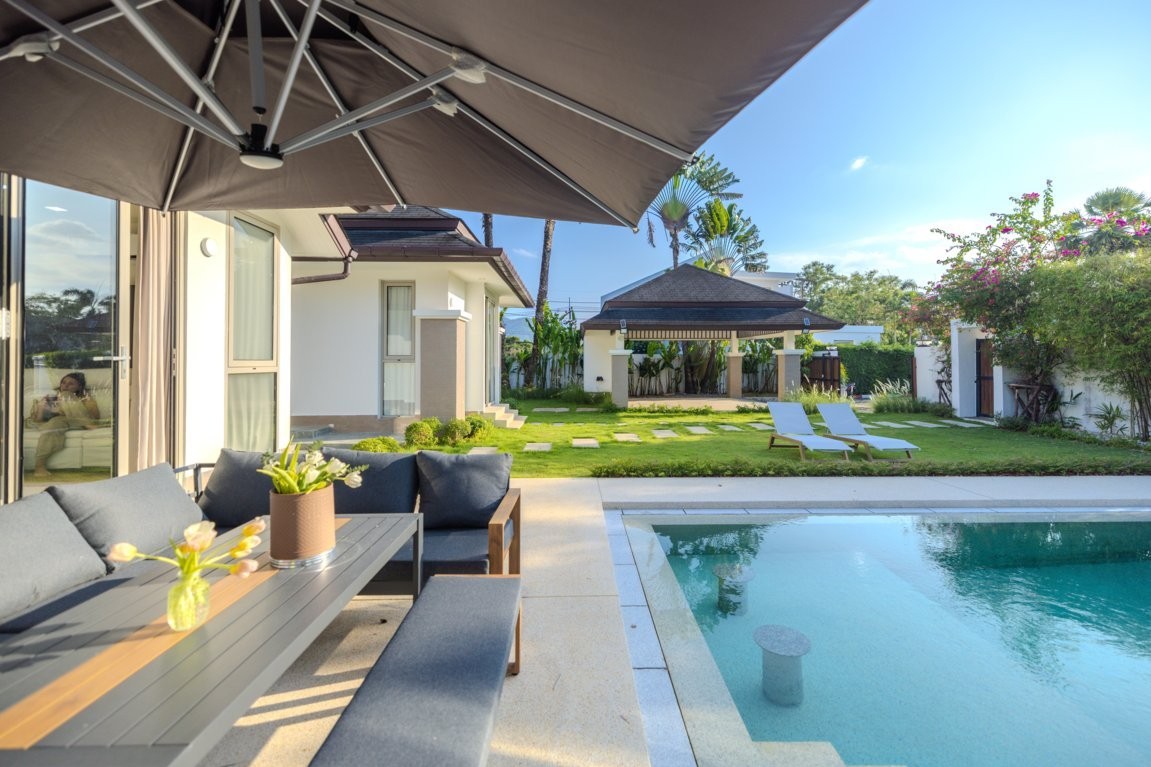 Luxury Renovated 5-Bedroom Pool Villa for Sale in Bang Tao, Phuket | Reduced to THB 36 Million
