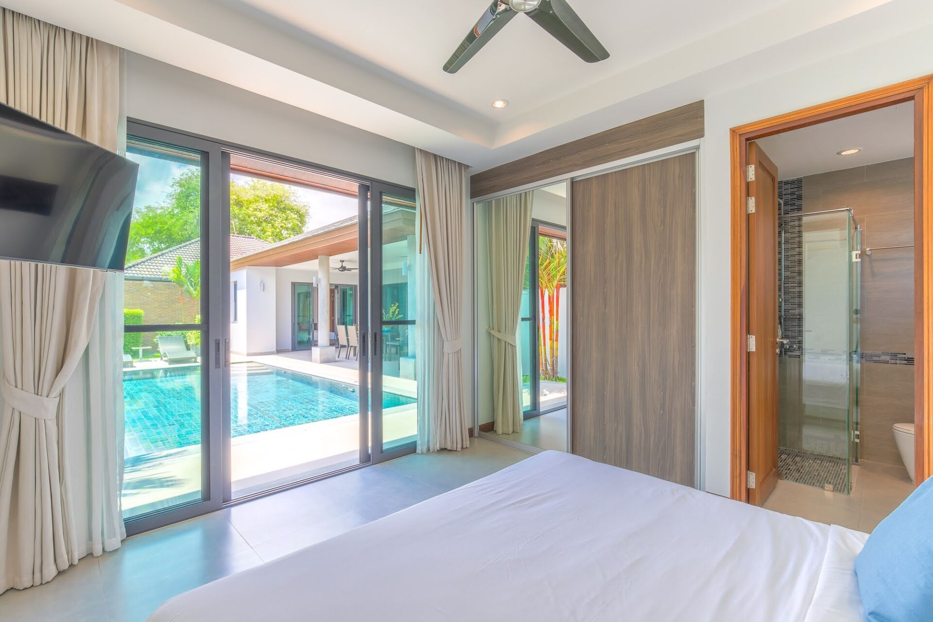 Luxury 3-Bedroom Pool Villa for Long-Term Rent in Pasak, Phuket