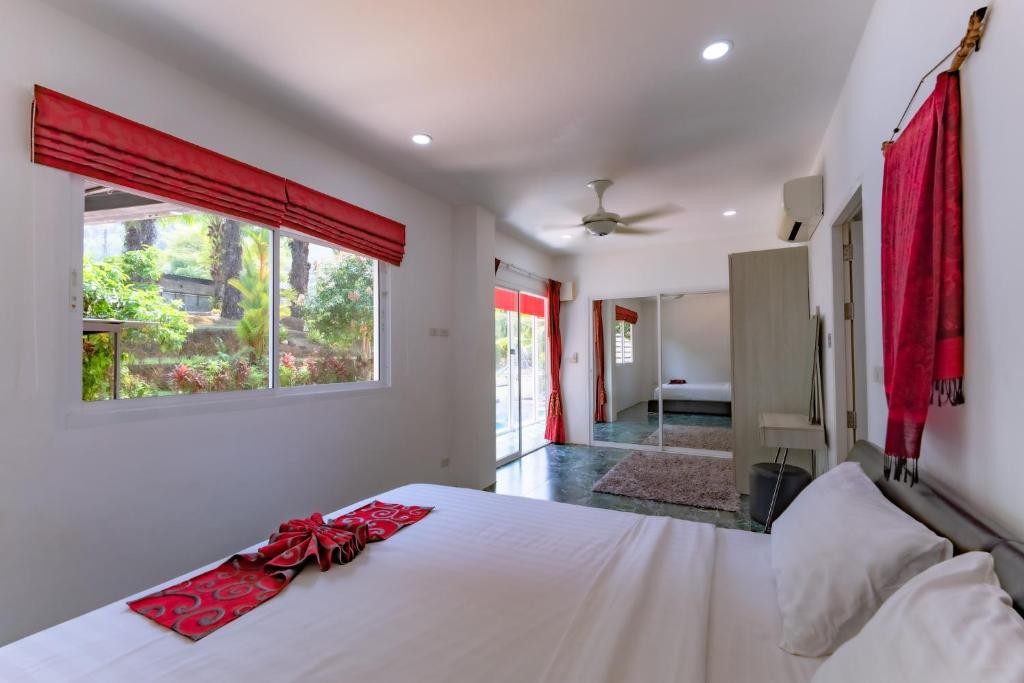 Luxury 10-Bedroom Private Pool Villa for Rent in Chalong, Phuket