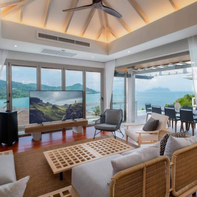 Luxury 5-Bedroom Sea View Villa in Ao Por, Phuket