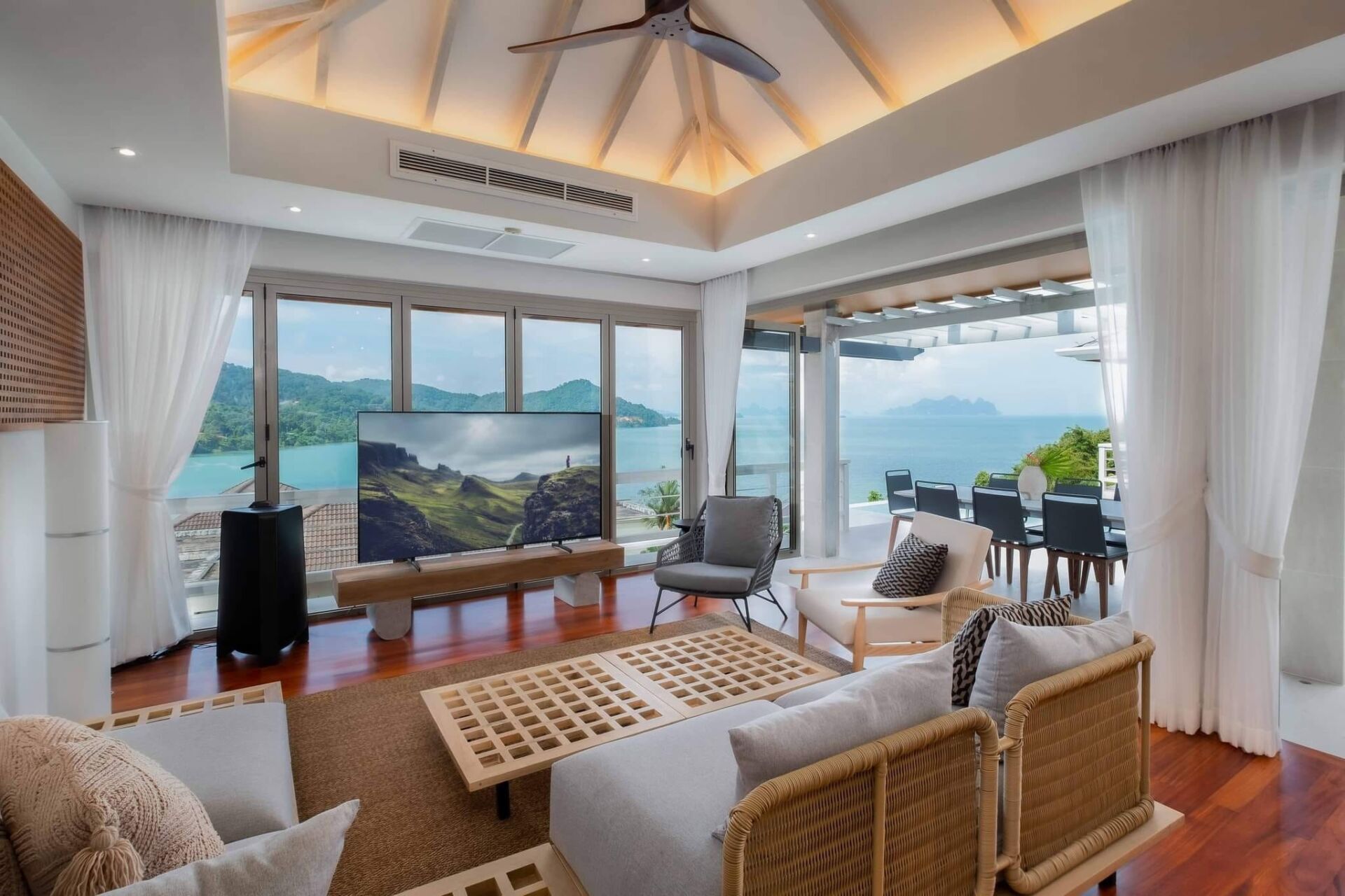 Luxury 5-Bedroom Sea View Villa in Ao Por, Phuket