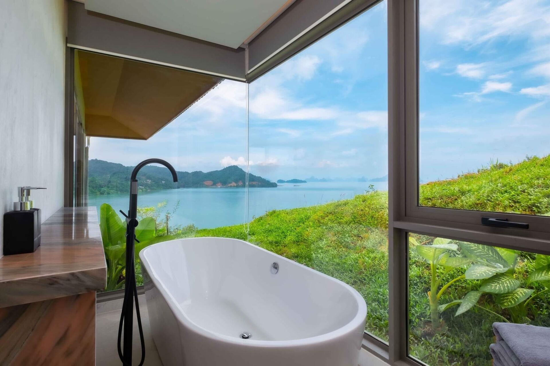Luxury 5-Bedroom Sea View Villa in Ao Por, Phuket