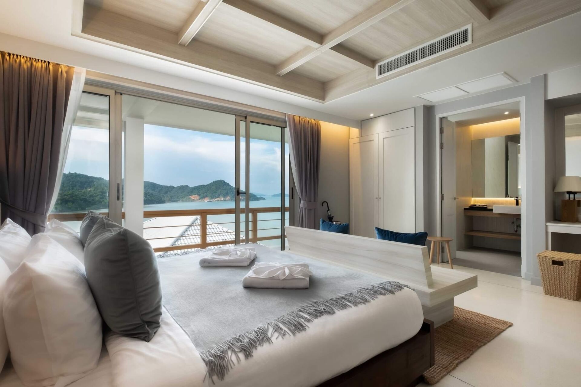 Luxury 5-Bedroom Sea View Villa in Ao Por, Phuket