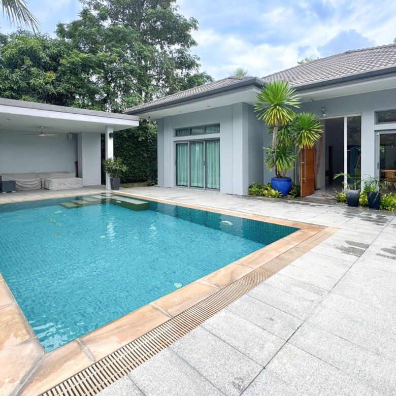 Spacious 4-Bedroom Pool Villa for Sale in Kok Tanod, Cherngtalay, Phuket