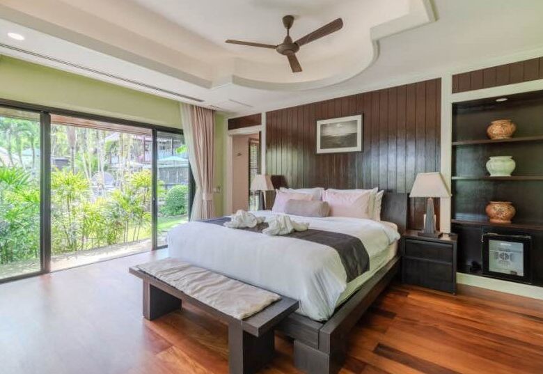 Baan Bua Nai Harn – Luxury 6-Bedroom Lakeside Villa Near Nai Harn Beach