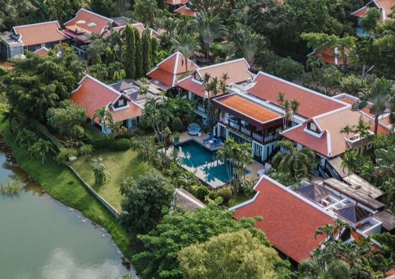 Baan Bua Nai Harn – Luxury 6-Bedroom Lakeside Villa Near Nai Harn Beach