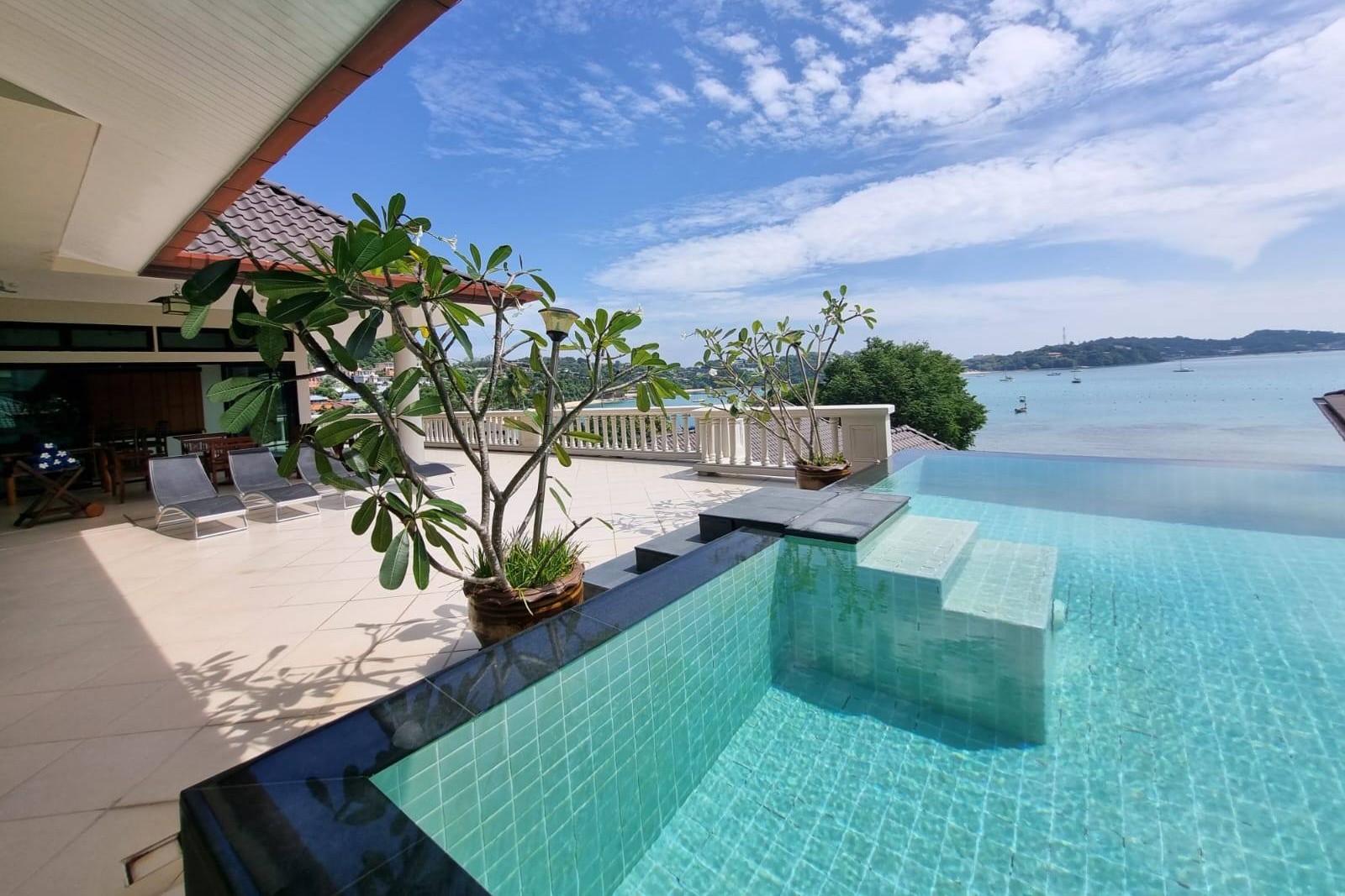 655951730_10239183097692482_7600751863845365872_n Beachfront Villa for Rent in Ao Yon, Phuket | Luxury 4-Bedroom Seaside Retreat