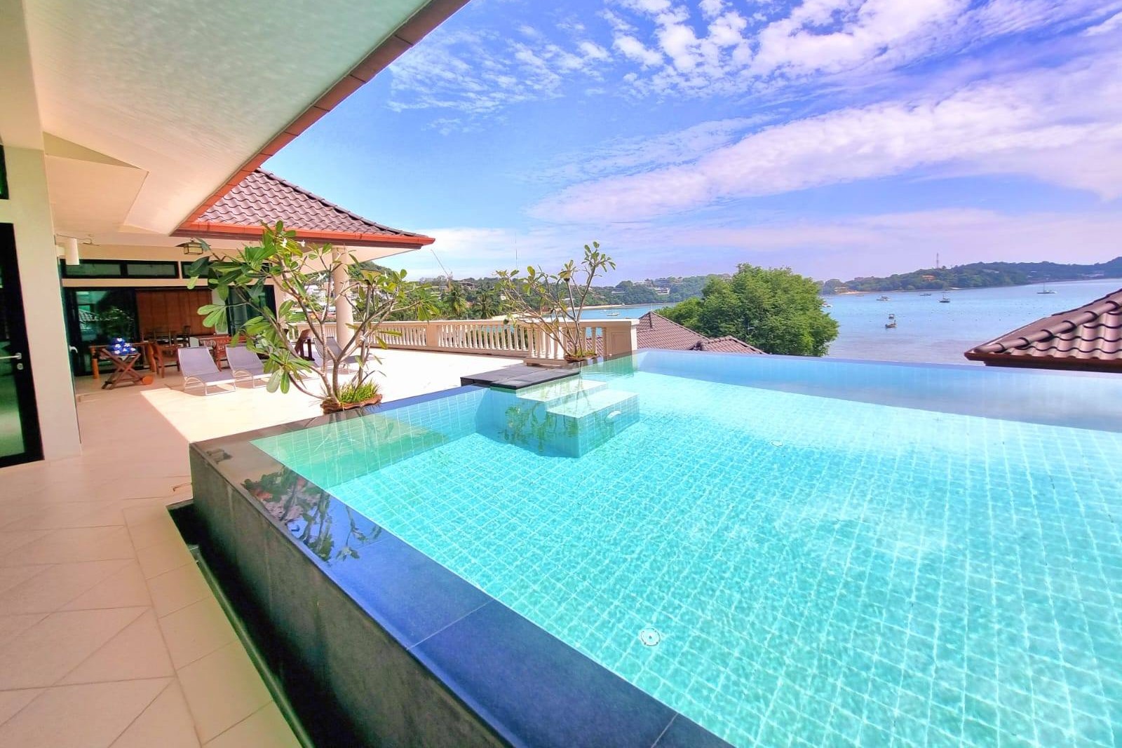 657356003_10239183097132468_3300571371935884753_n Beachfront Villa for Rent in Ao Yon, Phuket | Luxury 4-Bedroom Seaside Retreat