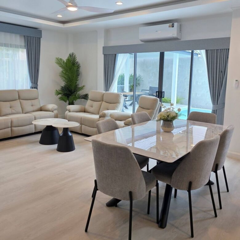 Newly Renovated 4-Bedroom Pool Villa for Rent in Permsap Villa, Phuket