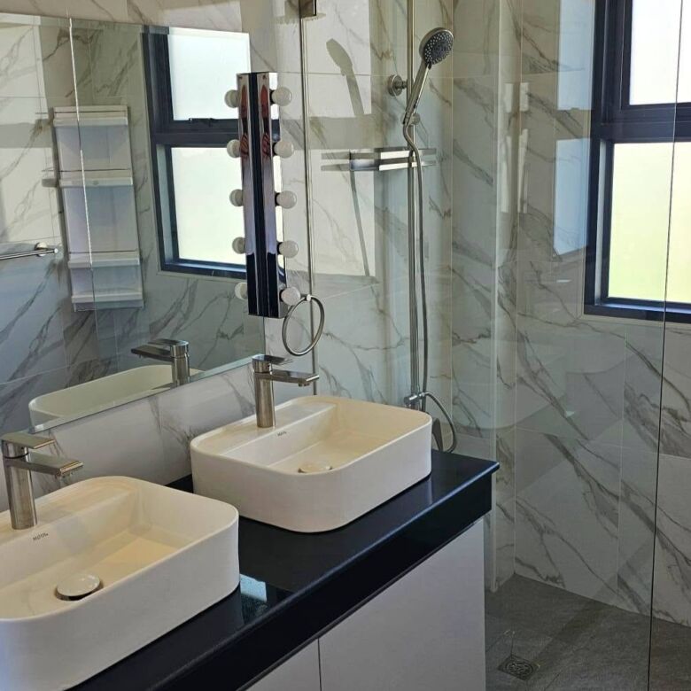 Newly Renovated 4-Bedroom Pool Villa for Rent in Permsap Villa, Phuket