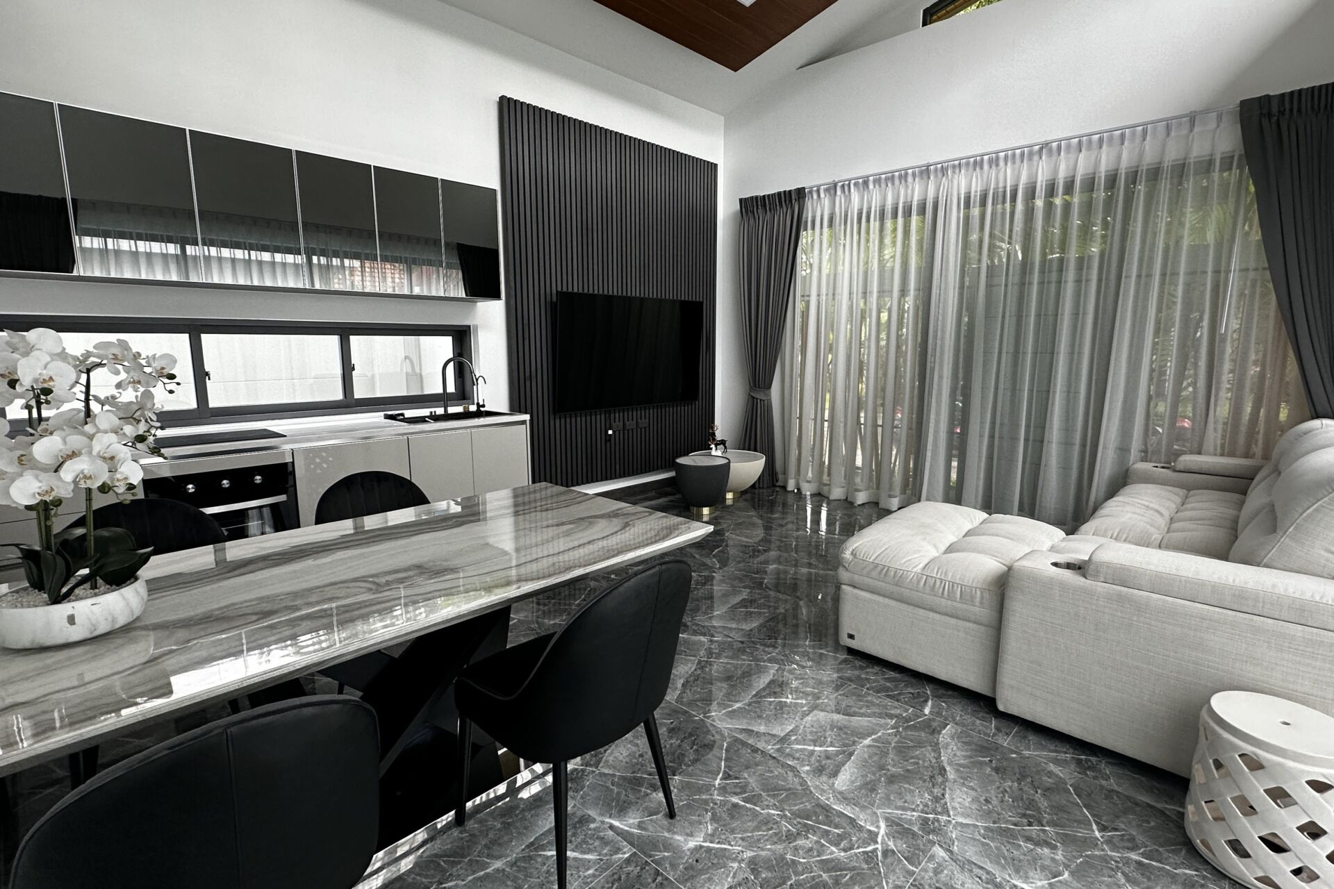 Crystal Villa Rawai Phuket for Sale – Modern 2-Bedroom Private Pool Villa