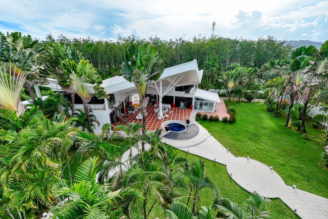 Unique 5-Bedroom Luxury Estate with Expansive Tropical Gardens on Phuket’s East Coast