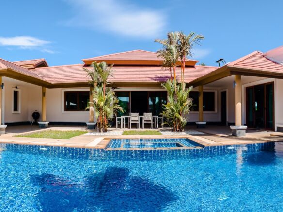 Luxury 4-Bedroom Pool Villa for Long-Term Rent in Cherngtalay, Phuket