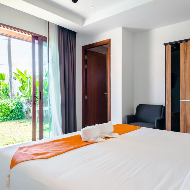 Luxury 4-Bedroom Pool Villa for Long-Term Rent in Cherngtalay, Phuket