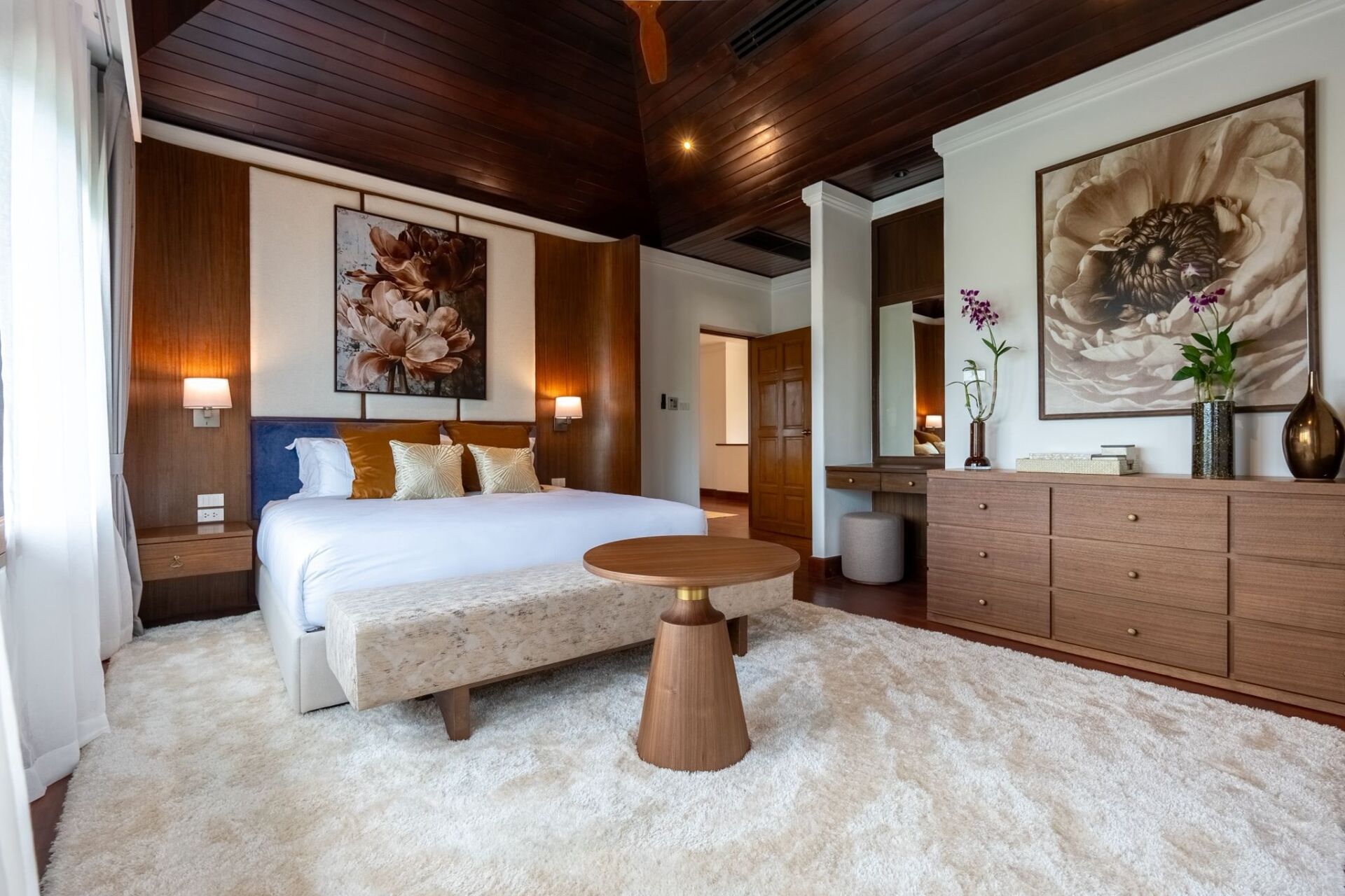 Luxury 7-Bedroom Pool Villa Near Layan Beach, Phuket