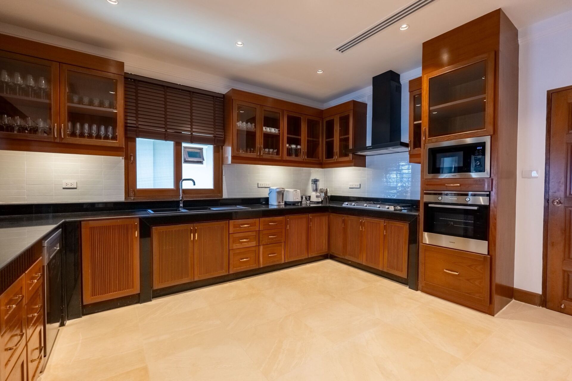 Luxury 7-Bedroom Pool Villa Near Layan Beach, Phuket