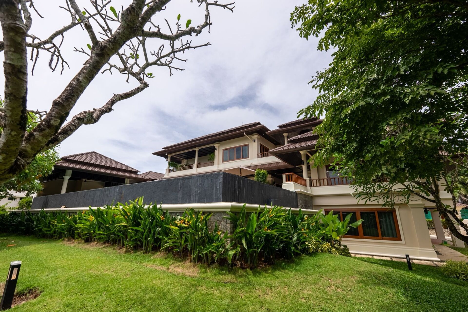 Luxury 7-Bedroom Pool Villa Near Layan Beach, Phuket