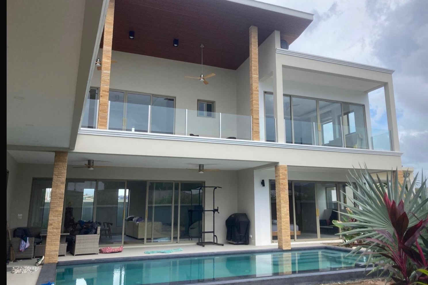 Newly Completed Luxury 4-Bedroom Pool Villa for Sale – Pasak, Cherngtalay, Phuket