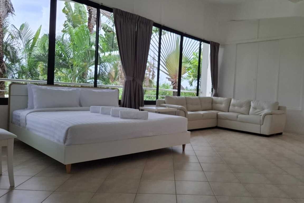 Unique 5-Bedroom Luxury Estate with Expansive Tropical Gardens on Phuket’s East Coast