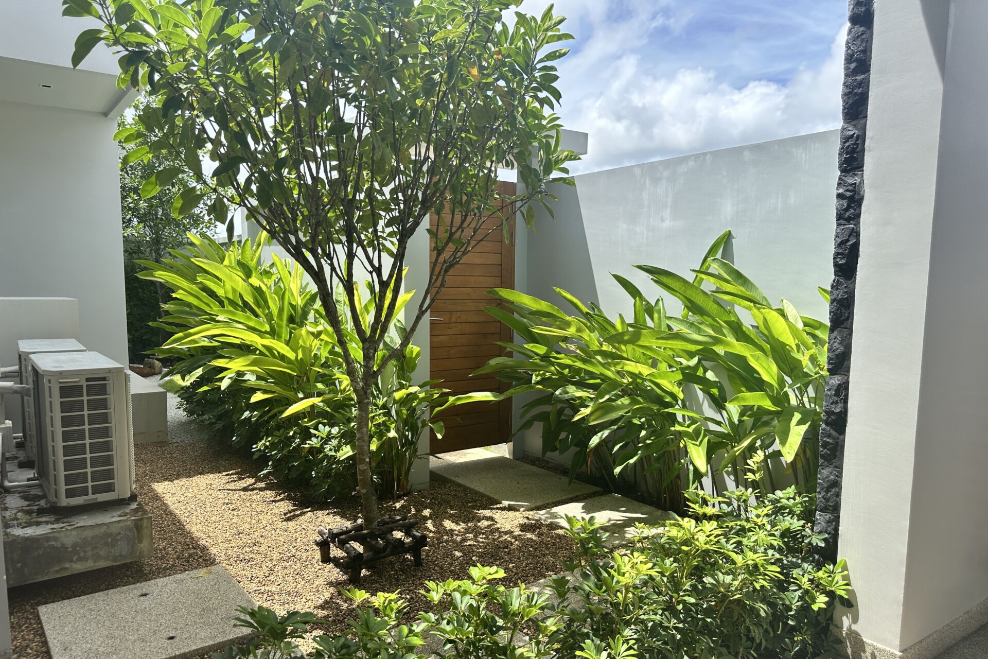 Botanica Modern Loft 2 for Sale | Luxury 3-Bedroom Pool Villa in Bang Tao, Phuket