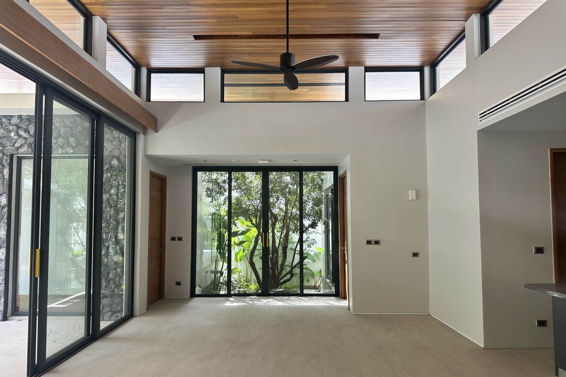 Botanica Modern Loft 2 for Sale | Luxury 3-Bedroom Pool Villa in Bang Tao, Phuket