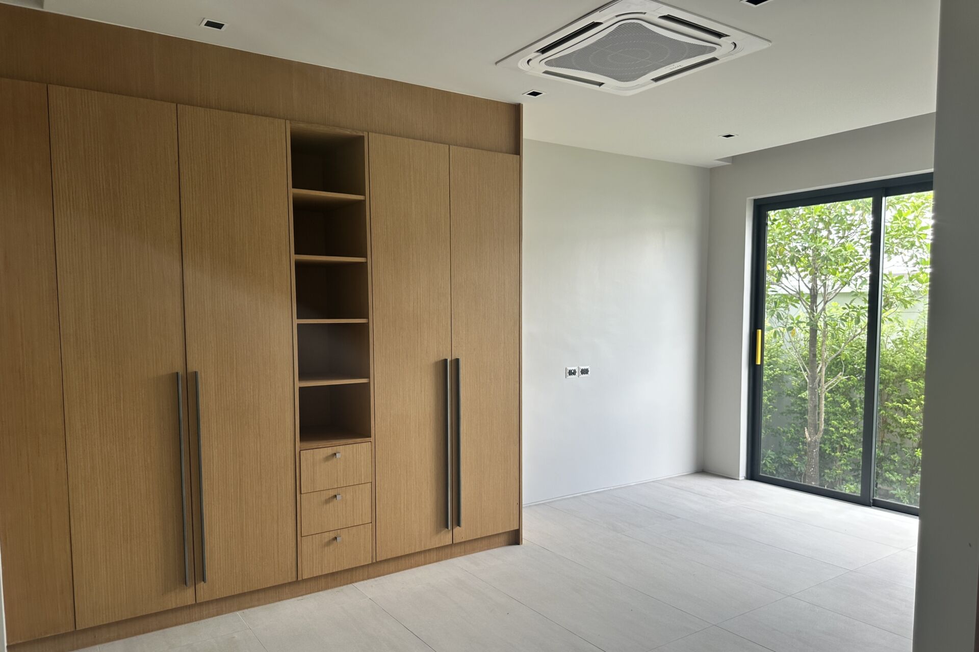 Botanica Modern Loft 2 for Sale | Luxury 3-Bedroom Pool Villa in Bang Tao, Phuket