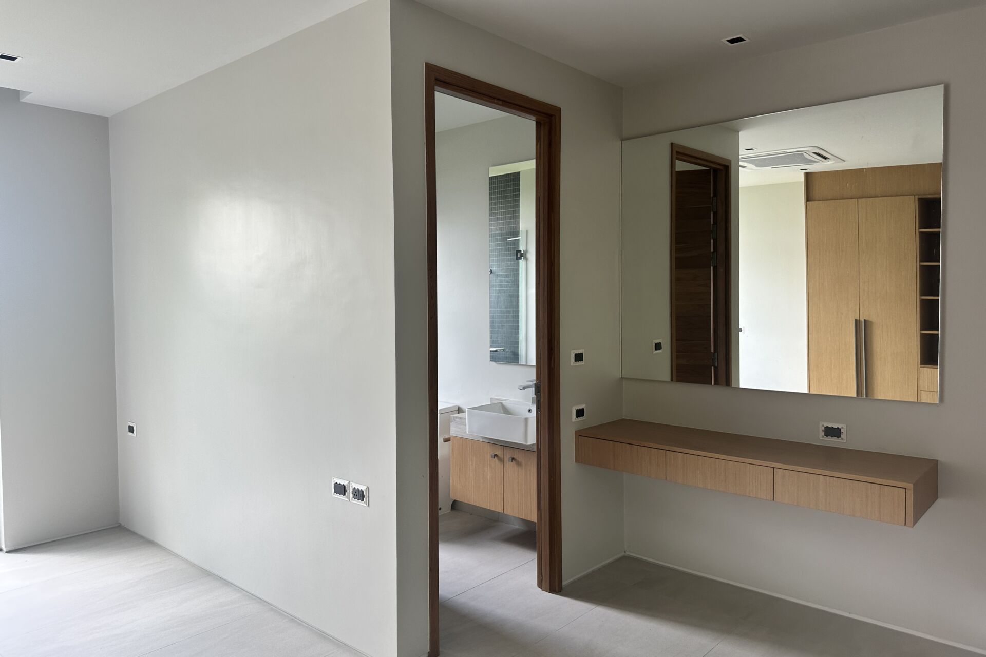 Botanica Modern Loft 2 for Sale | Luxury 3-Bedroom Pool Villa in Bang Tao, Phuket