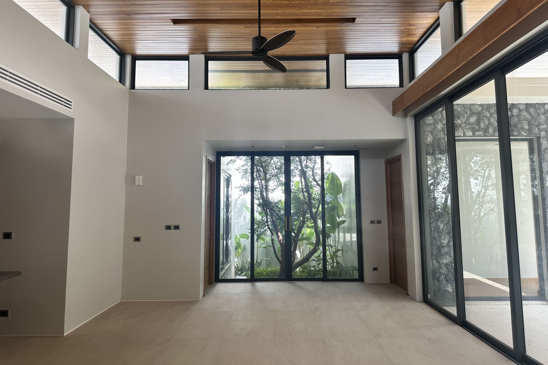 Botanica Modern Loft II: Newly Completed 3-Bedroom Pool Villa for Sale at Bang Jo, Phuket