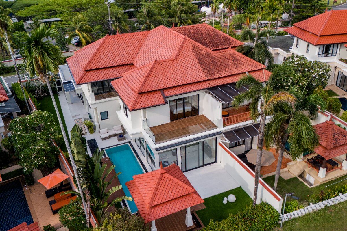 Laguna Fairway Villa 2 Laguna Fairway Villa Freshly Reimagined – New‑Build Spec in the Heart of Laguna Phuket