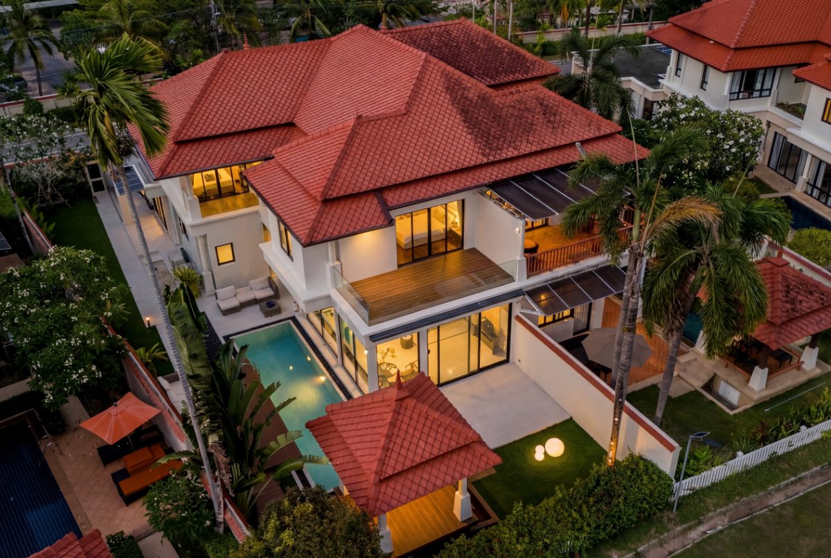 Laguna Fairway Villa 32 Laguna Fairway Villa Freshly Reimagined – New‑Build Spec in the Heart of Laguna Phuket