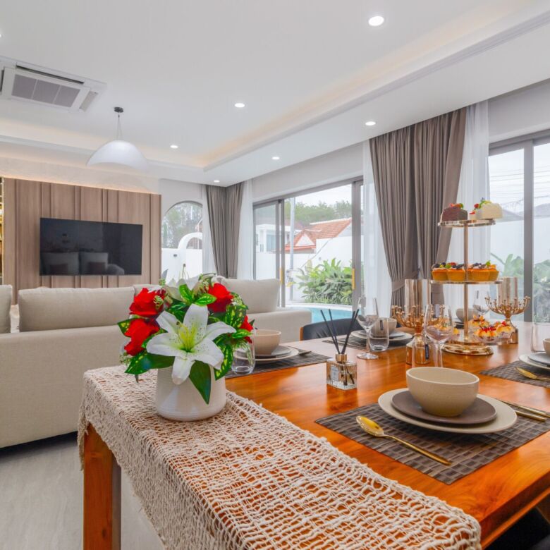 Elegant 2-Bedroom Sea View Villa for Rent with Beach Access
