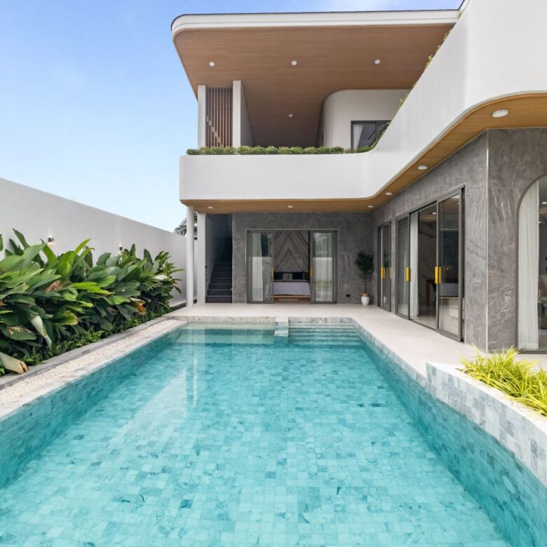Elegant 2-Bedroom Sea View Villa for Rent with Beach Access