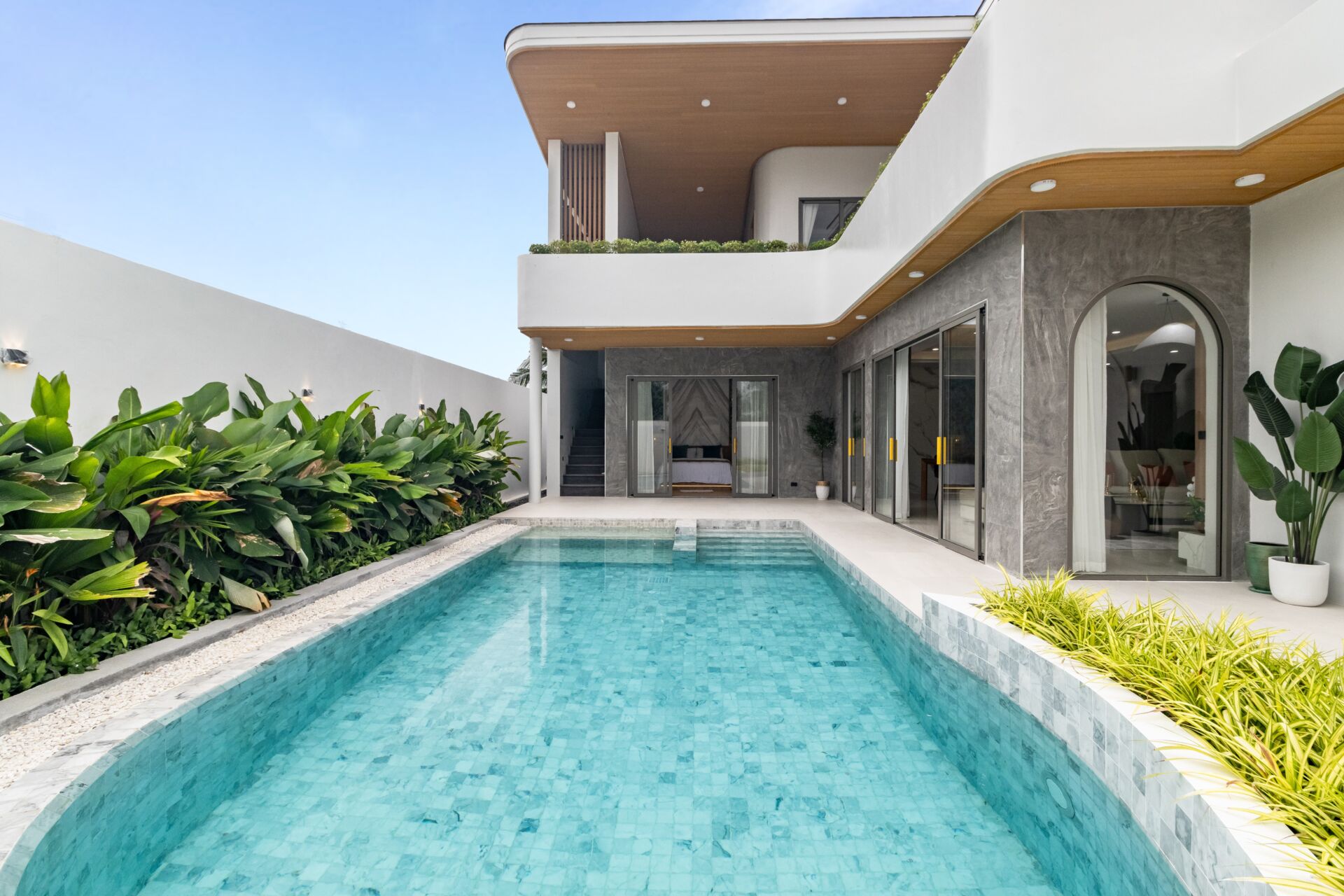 Elegant 2-Bedroom Sea View Villa for Rent with Beach Access